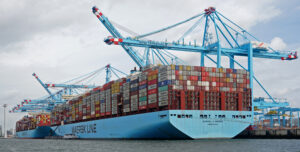 Cuánto se paga de impuestos por importación de USA a México 6 contenedor de carga en puerto maritimo 2
