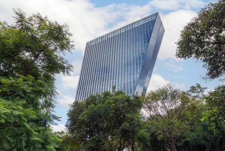 Qué sucede si te vas a Buró de Crédito en México