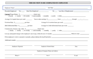 empleado llenando formulario con empleador presente