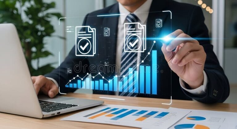 persona revisando graficos financieros con computadora