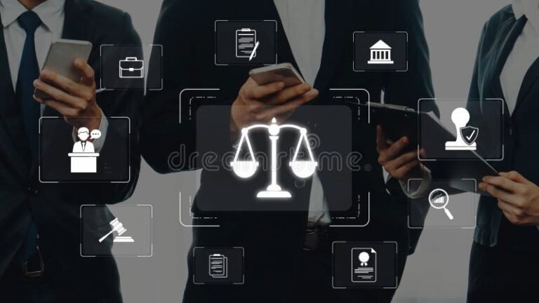 Dónde puedo obtener asesoría legal telefónica gratuita en Estado de México 2 persona usando telefono para asesoria legal